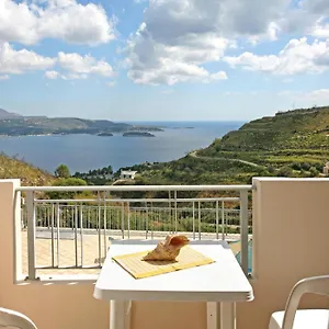 Apartment Aptera Paradise With Sea View, Megala Chorafia